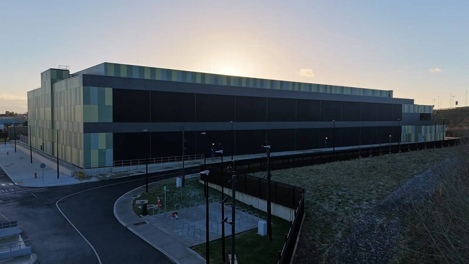 Amazon — Dublin 104 — 3 of 8