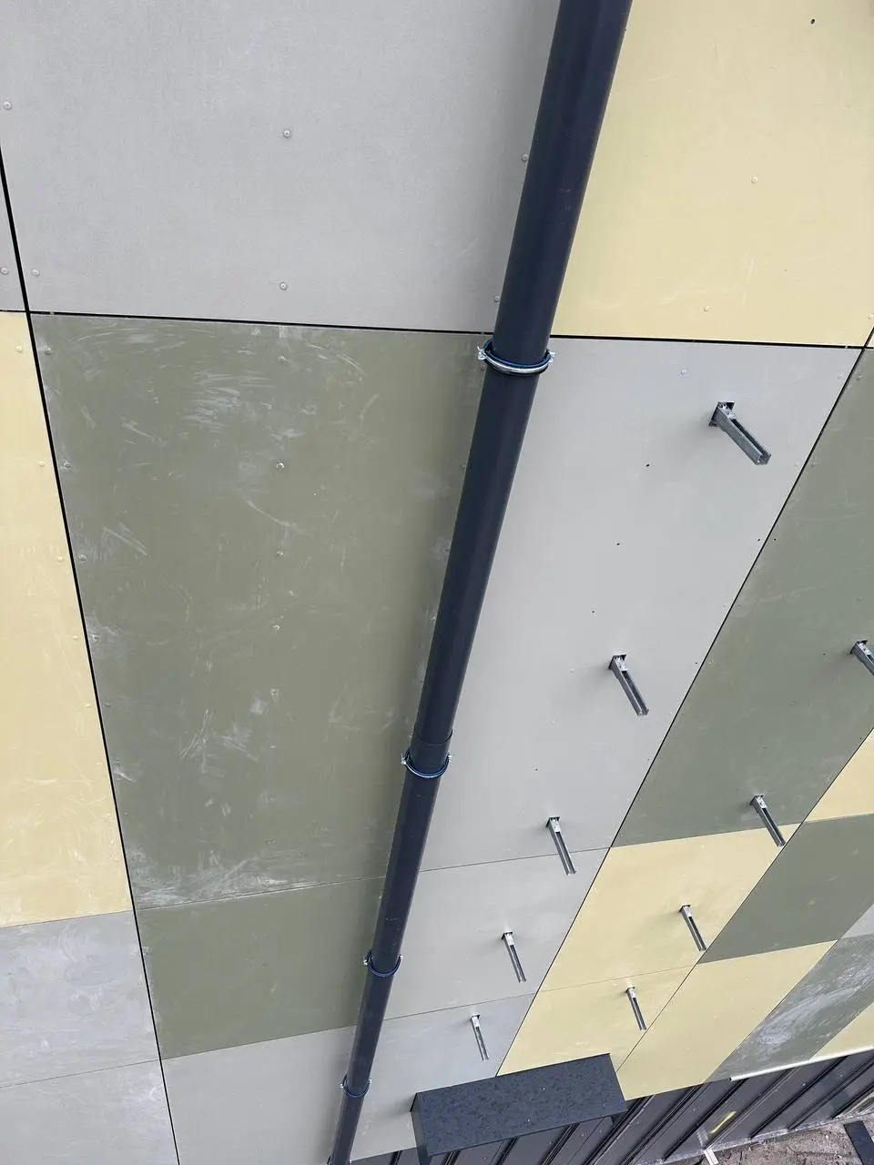 Amazon — Dublin 104 — 5 of 8