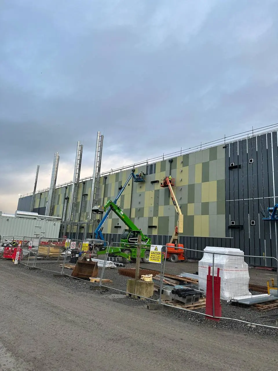 Amazon — Dublin 104 — 7 of 8